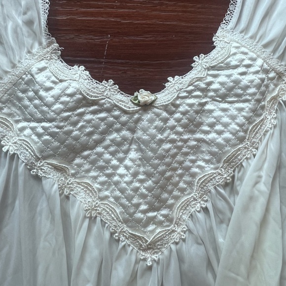 Vintage Miss Elaine Bridal White Sheer Silky Nylon Nightgown Lingerie Medium - Picture 3 of 8